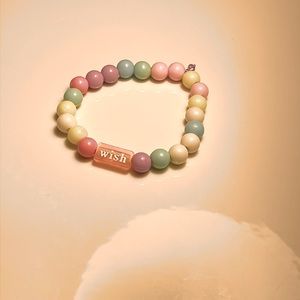 Sturdy bracelet, clean cuts, pretty beads, wish charm